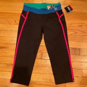 Mid rise Capri workout leggings